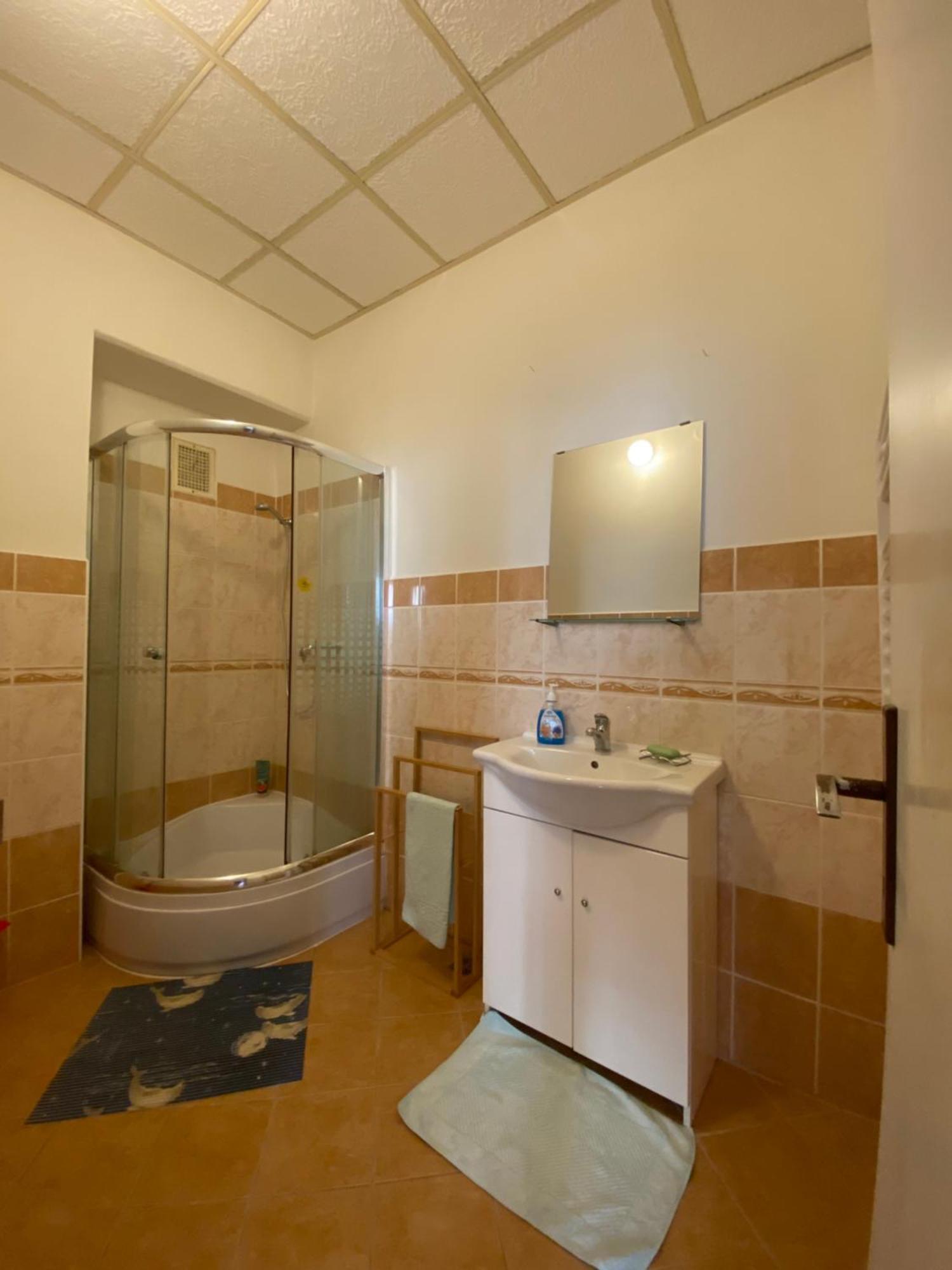 Červený Kostelec Apartman Na Bohdasine מראה חיצוני תמונה